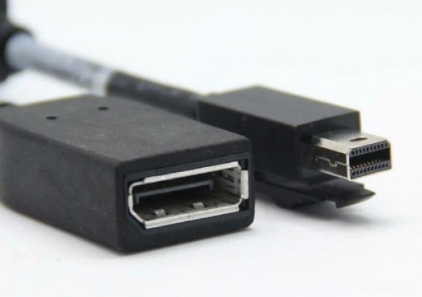 HP Mini DisplayPort auf DisplayPort Adapterkabel 10 cm